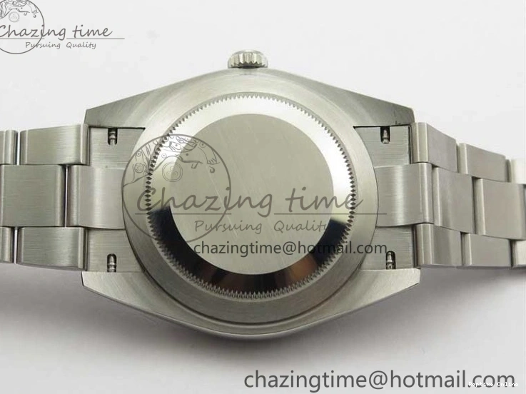 1103 Casual Oyster Perpetual 41mm 124300 EWF Best Edition Red Dial on SS Bracelet A 2856